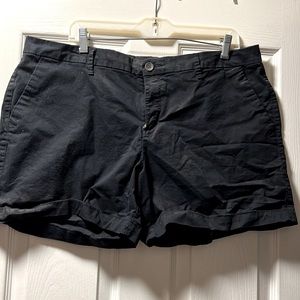 PLUS 16W Old Navy Black Shorts